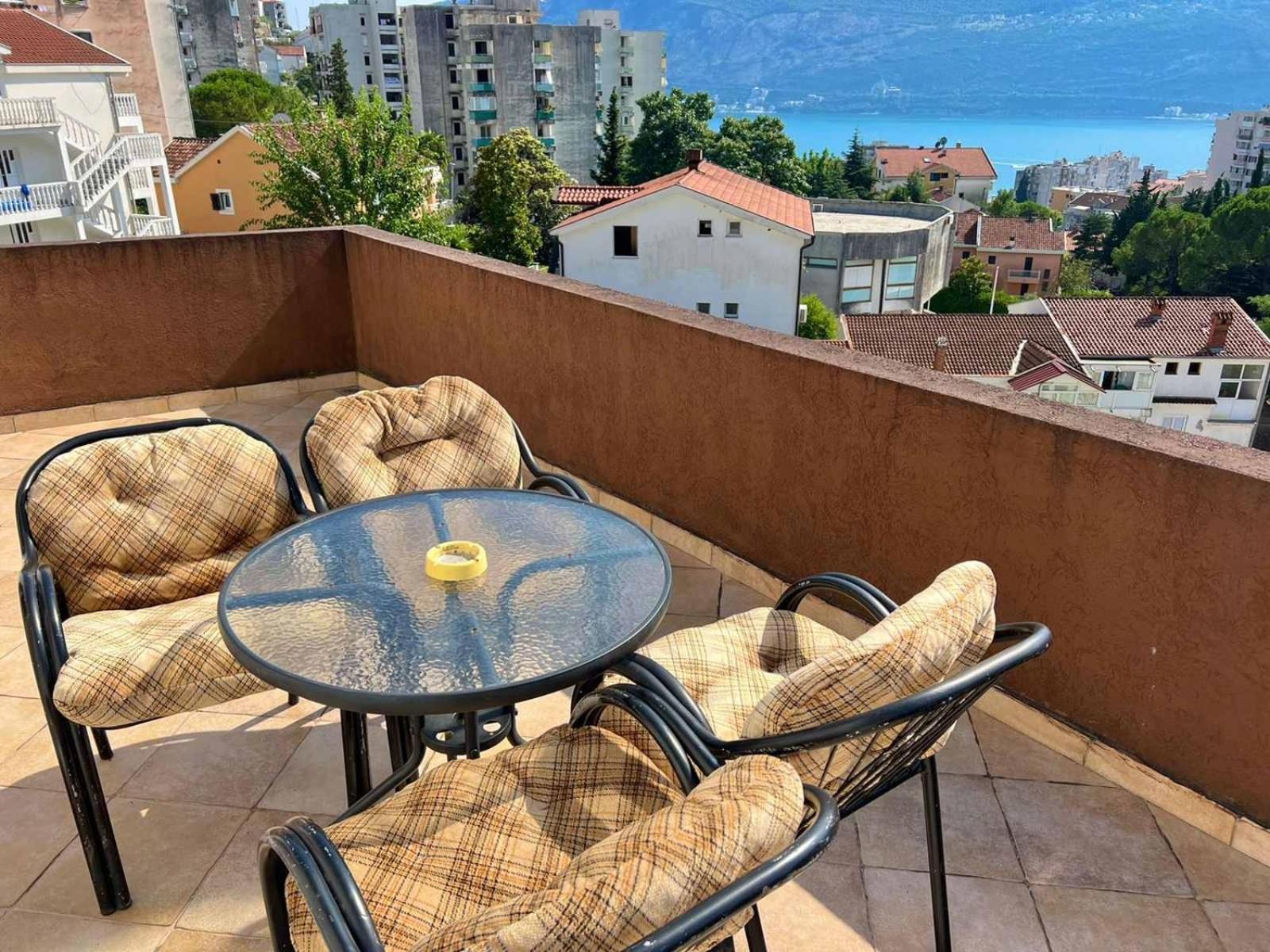 Apartments Lav Costas Херцег-Нови Экстерьер фото