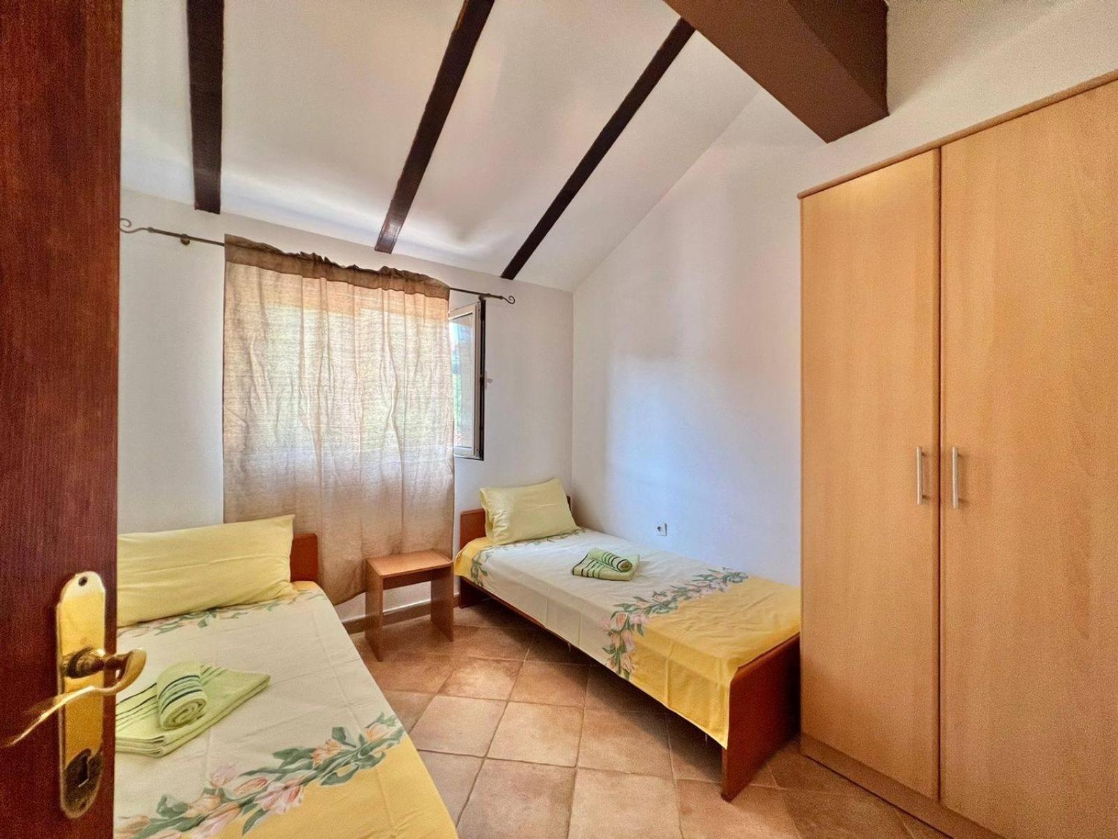 Apartments Lav Costas Херцег-Нови Экстерьер фото